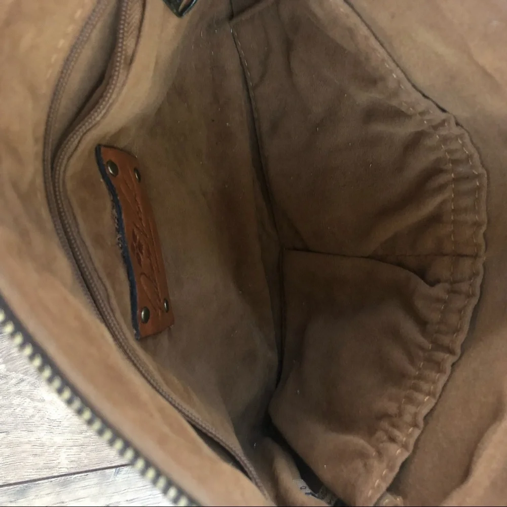 SOLD Patricia Nash Large Tooled Leather Wristlet Clutch - Picture 6 of 6